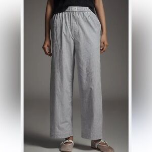 Anthropologie The Wren Boxer Pants size medium pin stripe white & navy